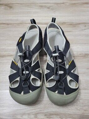 Keen Women's Sandals Size 9